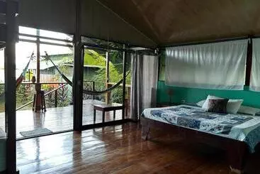 هاستل Nativos Corcovado Cabins