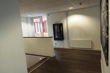 Общежитие 3be Backpackers Bed & Breakfast Eindhoven