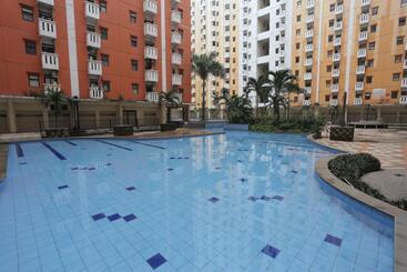 Hotelli Oyo 93952 Dms Property