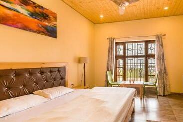 Hotel The Fawn Cottage