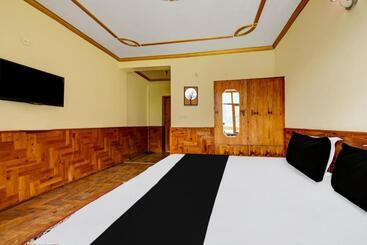 Oyo Flagship Hotel Snowden