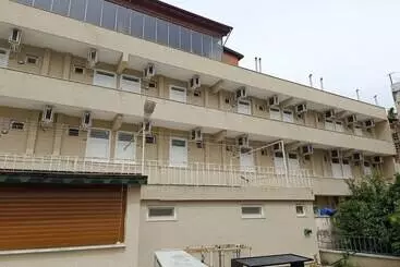 Yunus Hotel & Bungalow