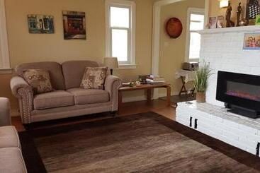 Campbell Cottage B&b