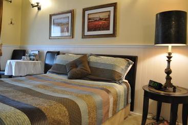 Greystone Manor Bed And Breakfast