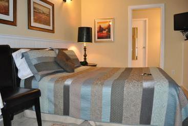 Greystone Manor Bed And Breakfast