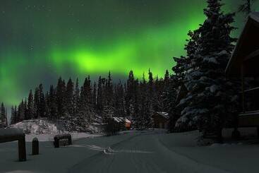 Hotel Northern Rockies Lodge