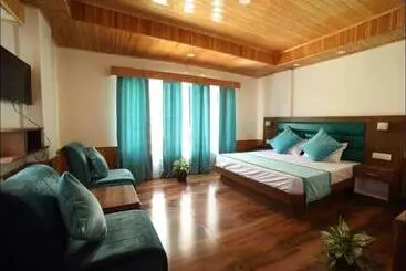 هتل The King Hill Resort