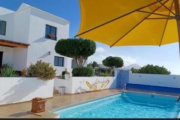 پانسیون Elvira