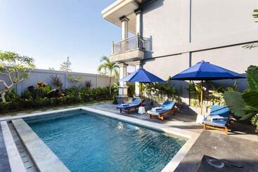 Phoenix Bed And Breakfast 7