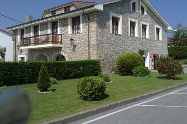 호스텔 Posada Playa De Langre