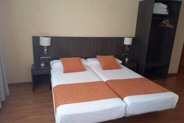 בית מלון כפרי 1948 Manresa