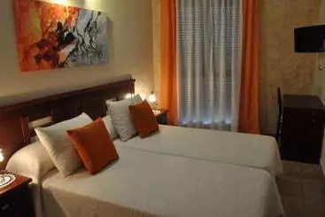 هتل Hostal Rural Letur