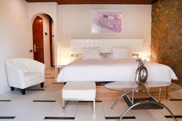 La Violeta Hotel Spa & Chill Out
