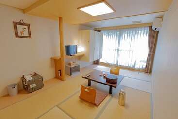 旅館 Shima Onsen Yuzurihaso Hot Spring Inn