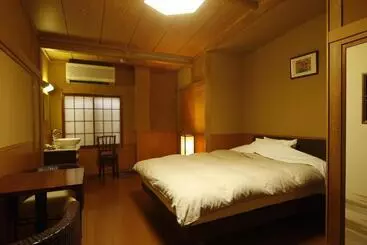 Ryokan Tsuki No Shizuka
