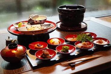 Yuzuya Ryokan   Adult Only