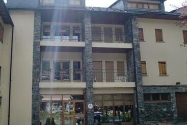 Alberg La Molina Xanascat
