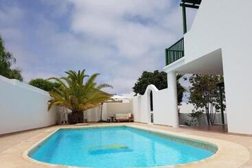 Aamiaismajoitus (B&B) Timanfaya Casa Rural