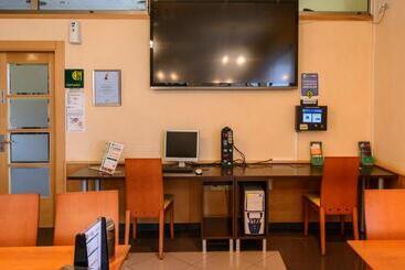 Hotelli Castillo El Burgo