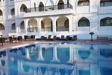 ホテル Maharaja Ganga Mahal