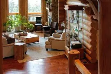 تختخواب و صبحانه Courtwood Inn