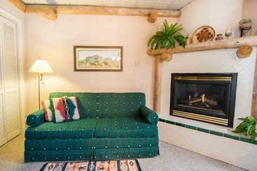 住宿加早餐  The Globe Inn