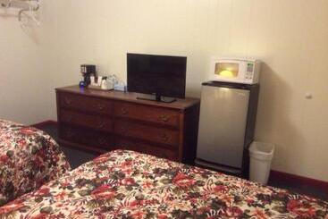 Cortland Motel