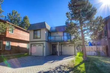 هتل Tahoe Keys Home With Hot Tub