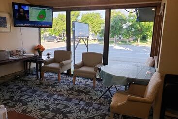 فندق على الطريق Autumn's Inn