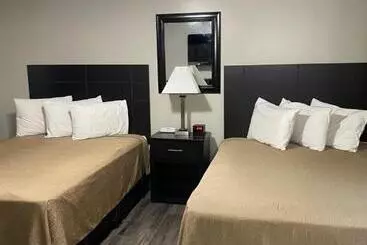 The New Lantern Motel