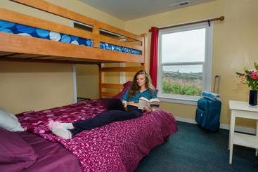 Hi Pigeon Point Lighthouse Hostel