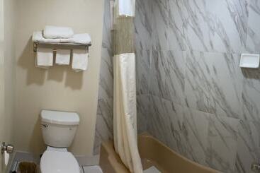 מוטל Antlers Budget Inn