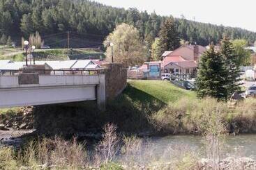 Healing Waters Resort And Spa