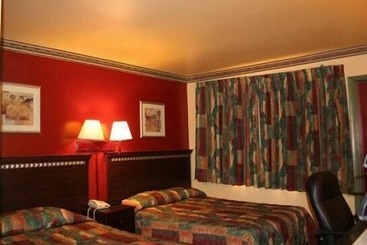 Motel Plaza Travel Inn