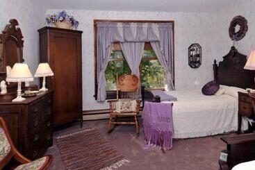 Victorian Loft Bed And Breakfast