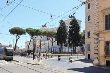 هتل Golden Pantheon Rooms