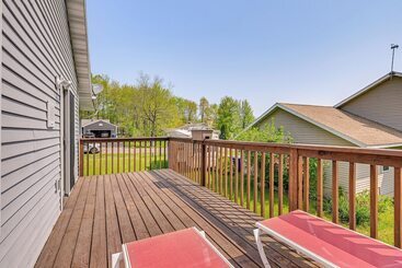 بيت ريفى Wausau Home W/ Deck Near Rib Mountain State Park!