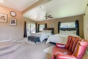 コテージ Family Spokane Valley Home W/ Patio & Gas Grill!