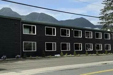 Hotelli Waterfront On Glacier
