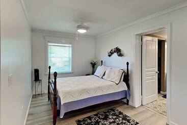 بيت ريفى Little Bit Of Country