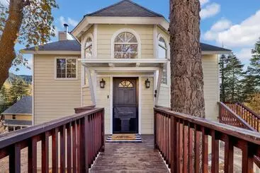 Mökkimajoitus Slope View Chalet #2076