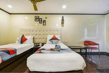 Hotel Titanium Tower