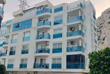 هتل آپارتمان Konyaalti Suite