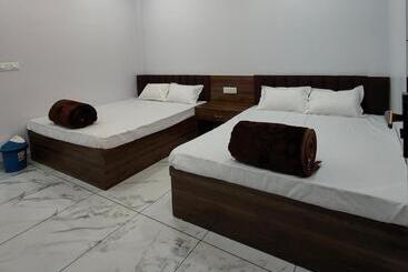 Hotell Laxmi Palace & Restaurant