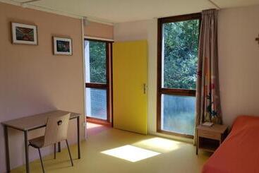 Отель Maison D Accueil Franciscaine