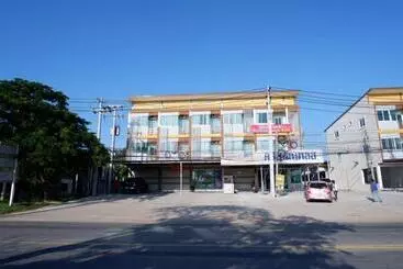 Hotelli Crystal Place Prathai