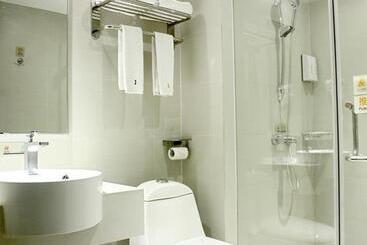 Hotel Jtour Inn Yizhou Hechi College Pedestrian Street