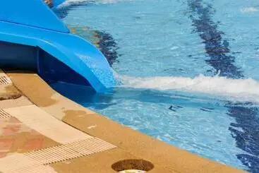 ホテル Welirang Syariah