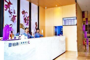 Lavande Hotels Wuhan Caidiao Changfu Business Center