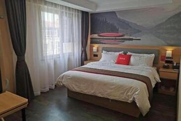 Thank Inn Plus Hotel Xinjiang Urumqi Tianshan District Bingtuan Erzhong